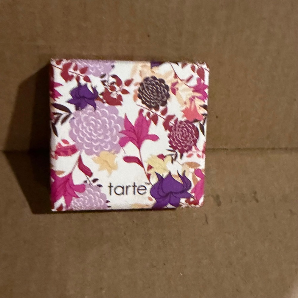 Tarte beauty in the box envoke the smoke